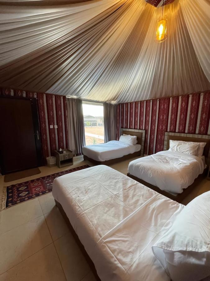 مخيم جبل بردى Jabal Burdah Camp Hotel Wadi Rum Ngoại thất bức ảnh