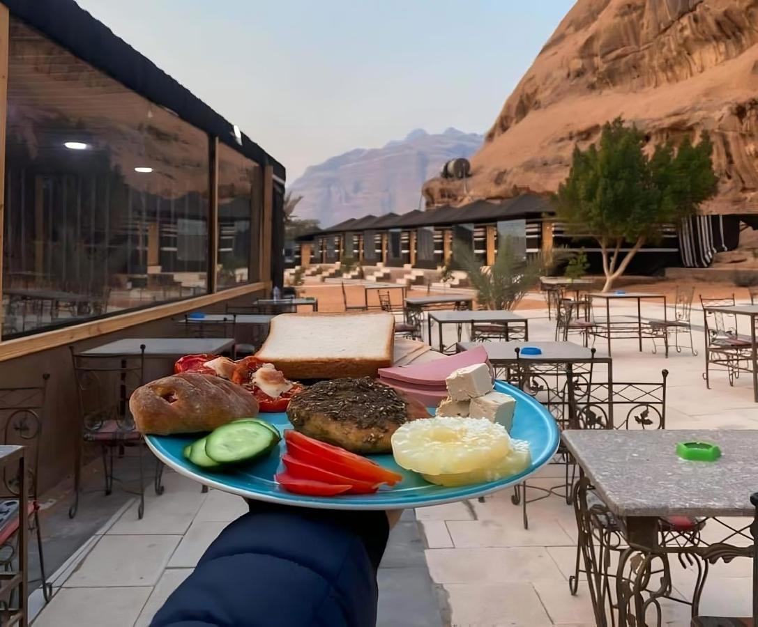 مخيم جبل بردى Jabal Burdah Camp Hotel Wadi Rum Ngoại thất bức ảnh